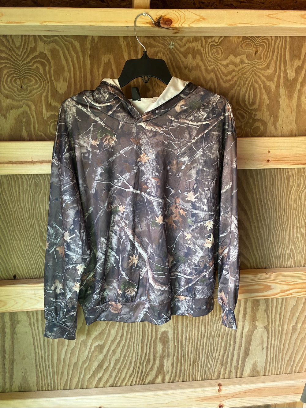 SHEIN Women’s Camouflage Pullover Hoodie in Brown and Green